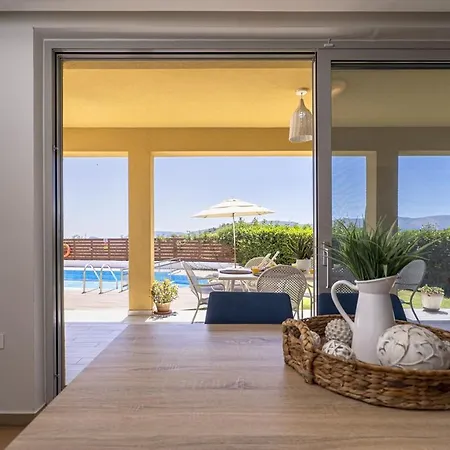 Yiannis By Select Villa *
