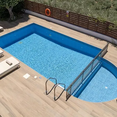 Villa Yiannis By Select