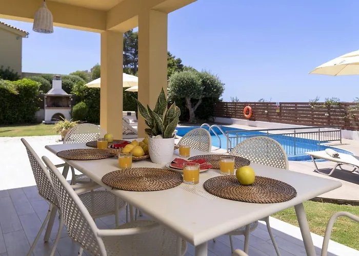 Yiannis By Select * Tsilivi (Zakynthos)
